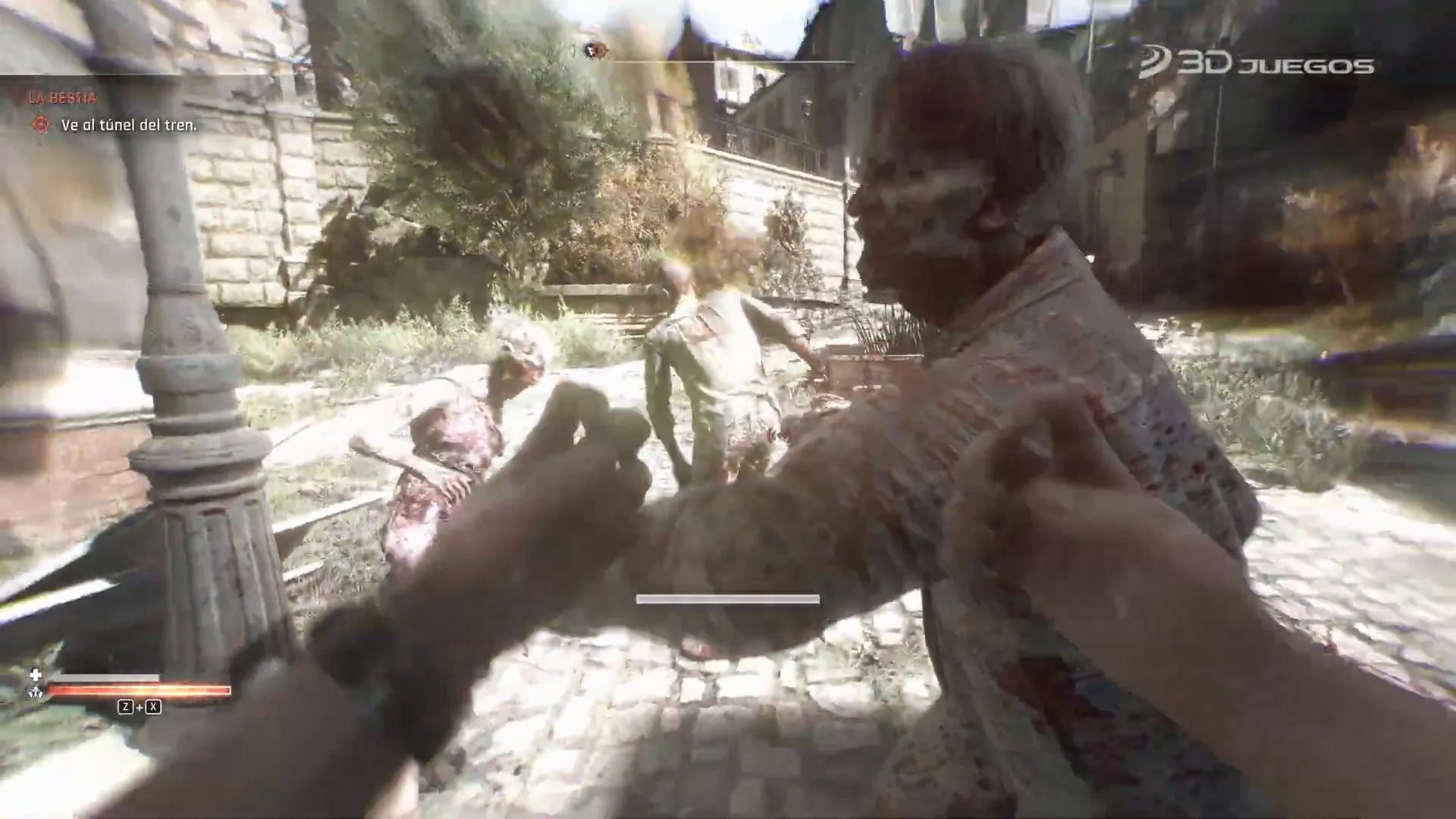 Kyle Crane en modo bestia golpeando zombies con fuerza bruta