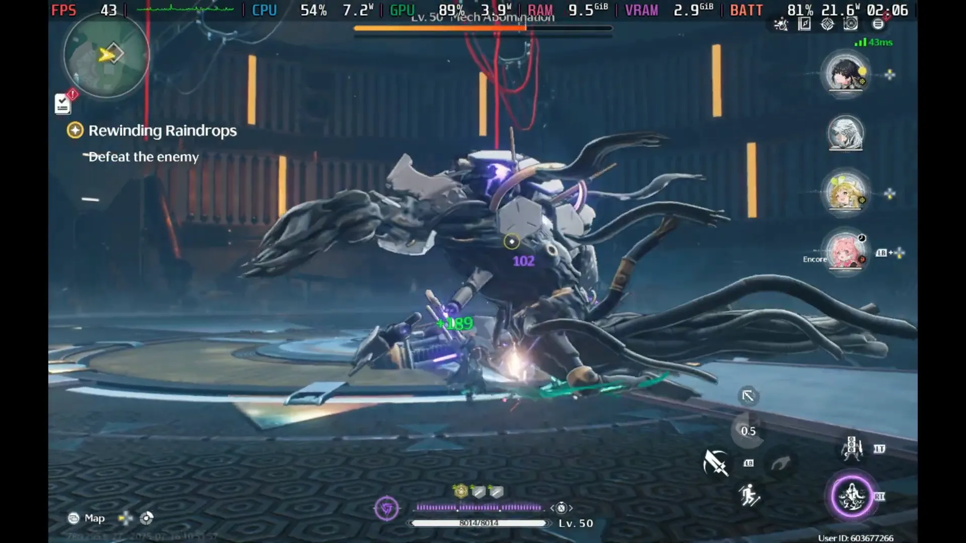 Escena de combate intenso en interiores dentro de Wuthering Waves en Steam Deck